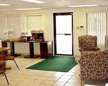 Parkway Inn ヴェスタル エクステリア 写真