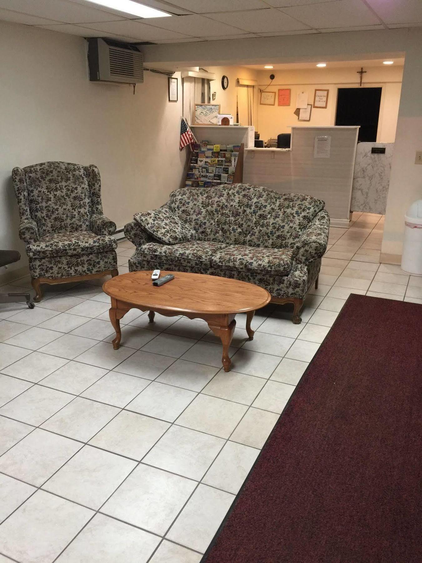 Parkway Inn ヴェスタル エクステリア 写真